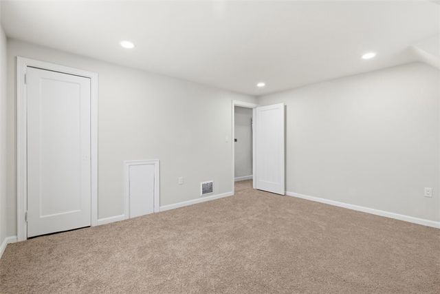 2531 South Park Road, Bethel Park, PA 15102