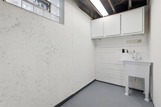 2531 South Park Road, Bethel Park, PA 15102