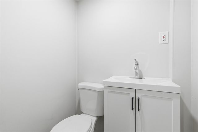 2531 South Park Road, Bethel Park, PA 15102