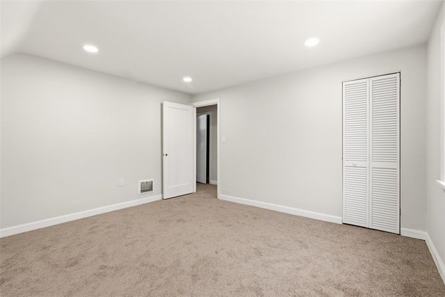 2531 South Park Road, Bethel Park, PA 15102