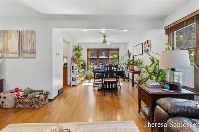 7976 Pine Edge Court, Alto, MI 49302