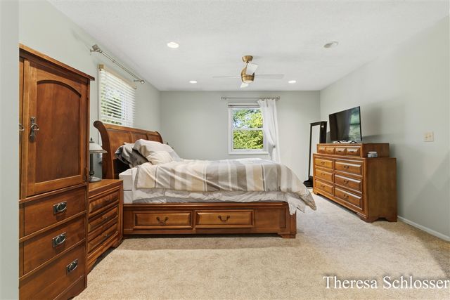 7976 Pine Edge Court, Alto, MI 49302