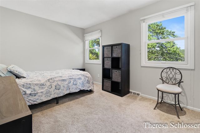 7976 Pine Edge Court, Alto, MI 49302