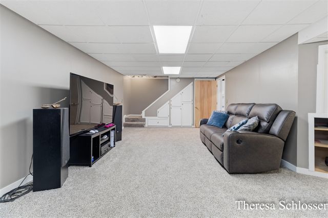 7976 Pine Edge Court, Alto, MI 49302