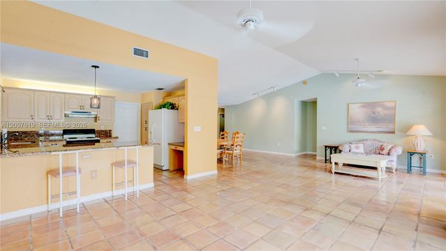 6255 Hawkes Bluff Ave, Davie, FL 33331