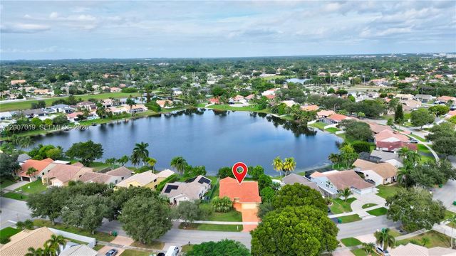 6255 Hawkes Bluff Ave, Davie, FL 33331