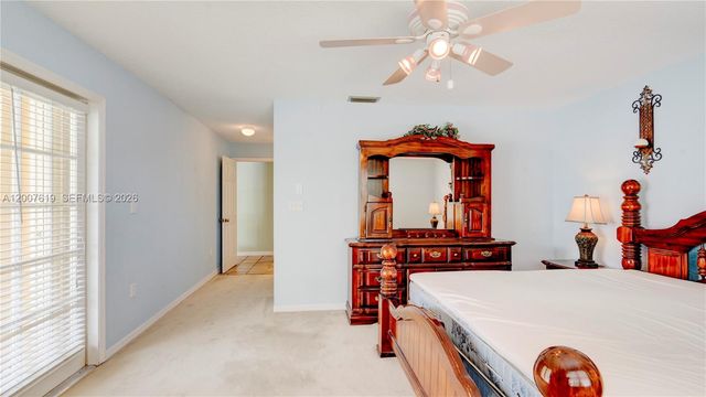 6255 Hawkes Bluff Ave, Davie, FL 33331