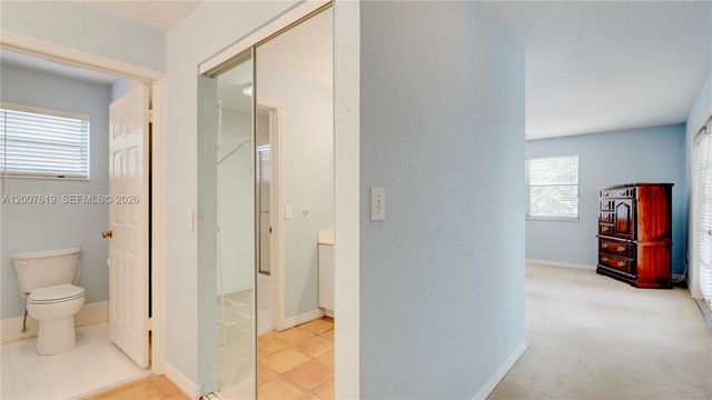 6255 Hawkes Bluff Ave, Davie, FL 33331