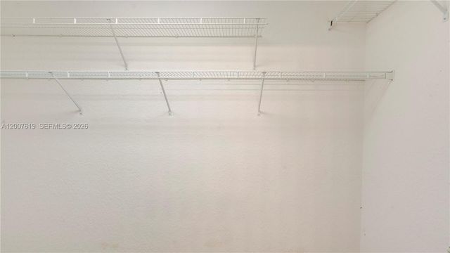 6255 Hawkes Bluff Ave, Davie, FL 33331