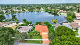 6255 Hawkes Bluff Ave, Davie, FL 33331