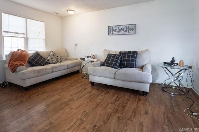 2615 Neeley Street, Batesville, AR 72501