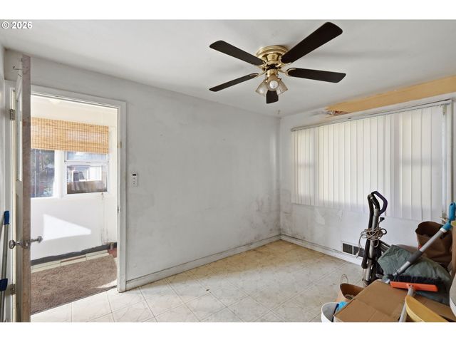 1012 7TH St, Springfield, OR 97477