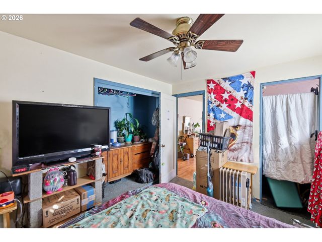 1012 7TH St, Springfield, OR 97477