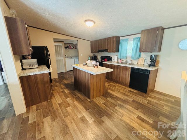 3512 Meldonna Drive, Maiden, NC 28650