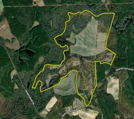 2516 Register Sutton Road, Rose Hill, NC 28458