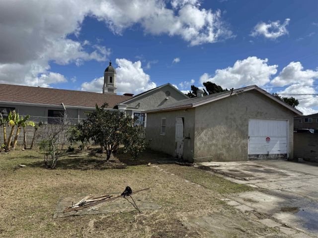 2757 Ulric St, San Diego, CA 92111