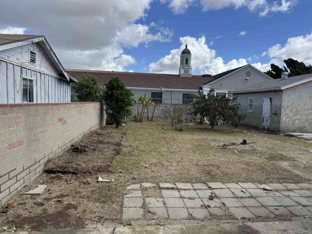 2757 Ulric St, San Diego, CA 92111