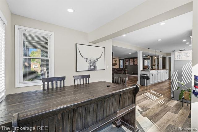 1442 N Packard Avenue, Burton, MI 48509