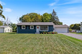 88 Rouge Road, Henrietta, NY 14623