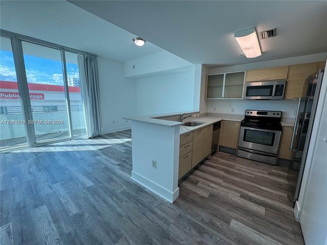 350 NE 24th St 514, Miami, FL 33137