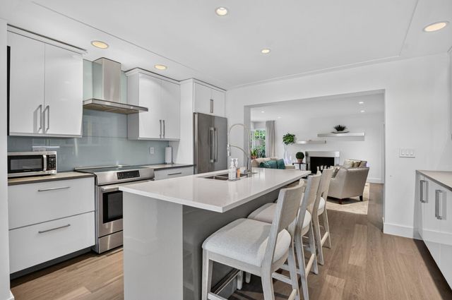 335 NE 7th Street, Boca Raton, FL 33432
