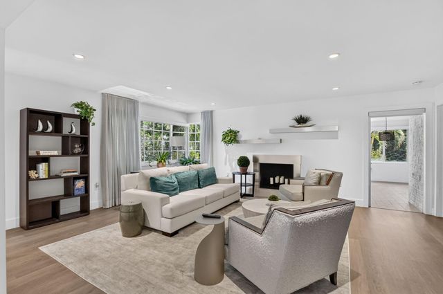 335 NE 7th Street, Boca Raton, FL 33432