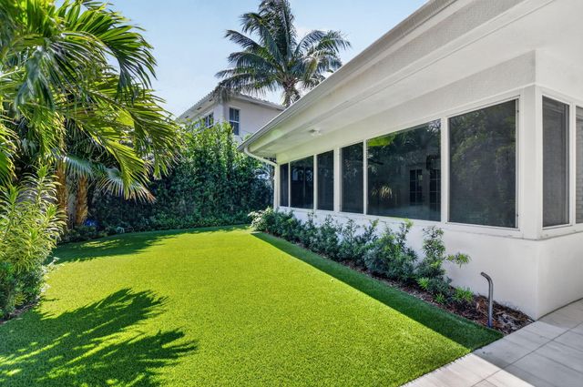 335 NE 7th Street, Boca Raton, FL 33432