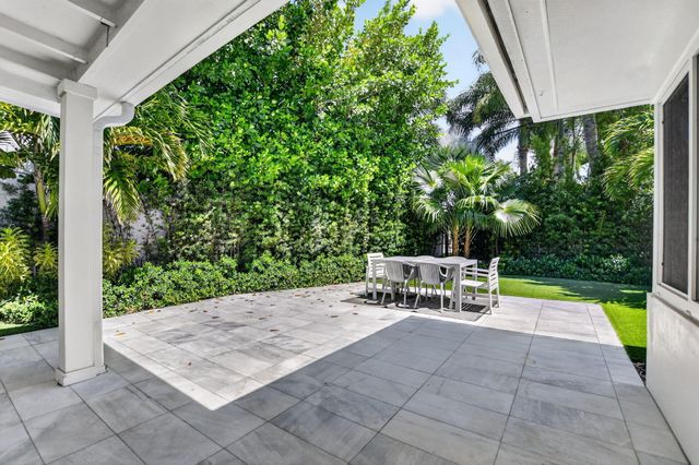 335 NE 7th Street, Boca Raton, FL 33432