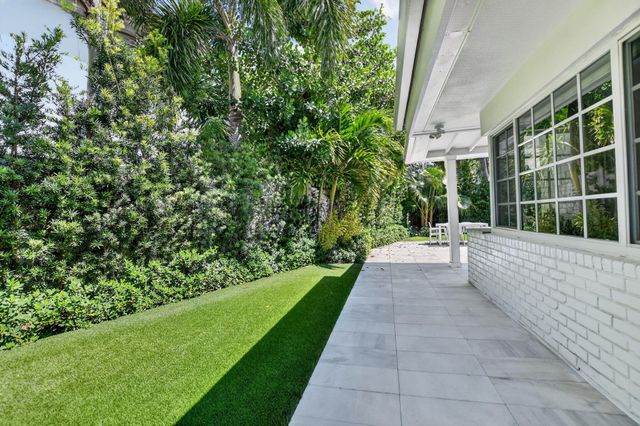 335 NE 7th Street, Boca Raton, FL 33432