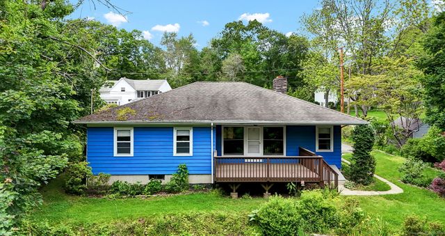 5 Reservoir Road, Norwich, CT 06360