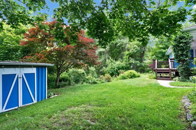 5 Reservoir Road, Norwich, CT 06360