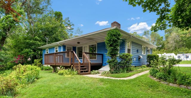 5 Reservoir Road, Norwich, CT 06360