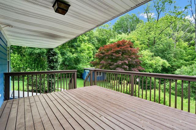 5 Reservoir Road, Norwich, CT 06360