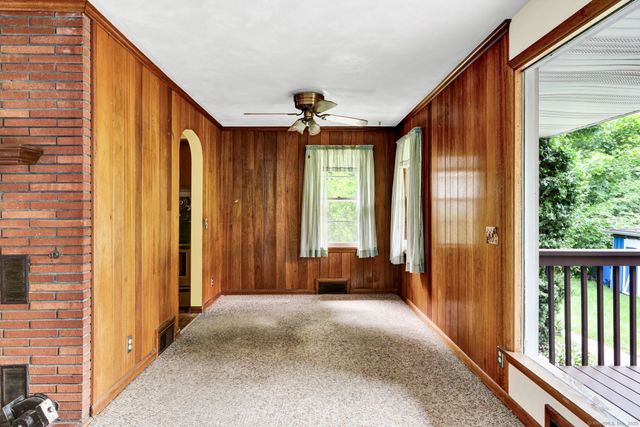 5 Reservoir Road, Norwich, CT 06360