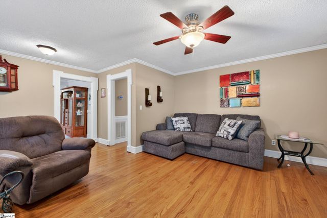 104 Buddin Street, Easley, SC 29640