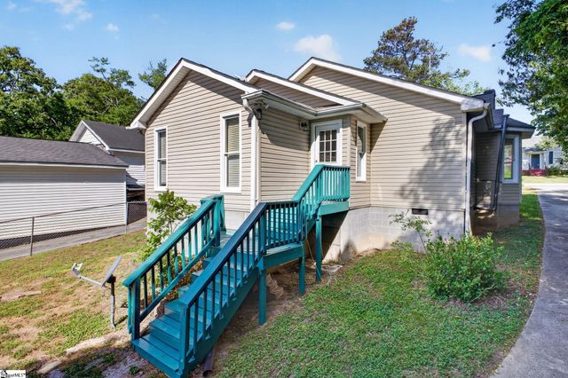 104 Buddin Street, Easley, SC 29640