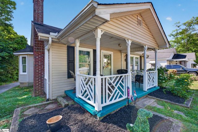 104 Buddin Street, Easley, SC 29640