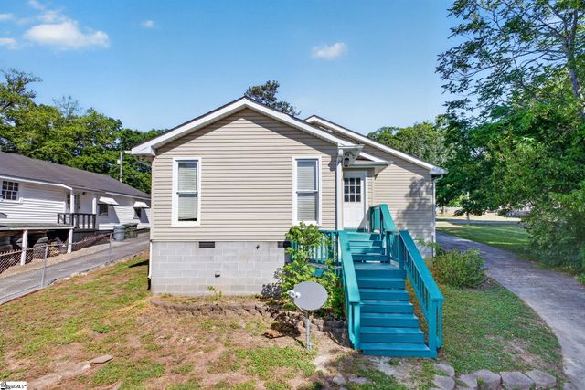 104 Buddin Street, Easley, SC 29640