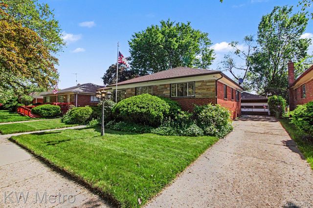 20060 Saint Marys Street, Detroit, MI 48235