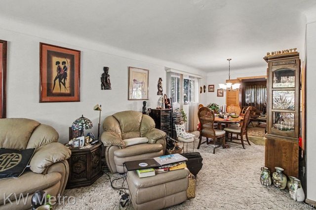20060 Saint Marys Street, Detroit, MI 48235