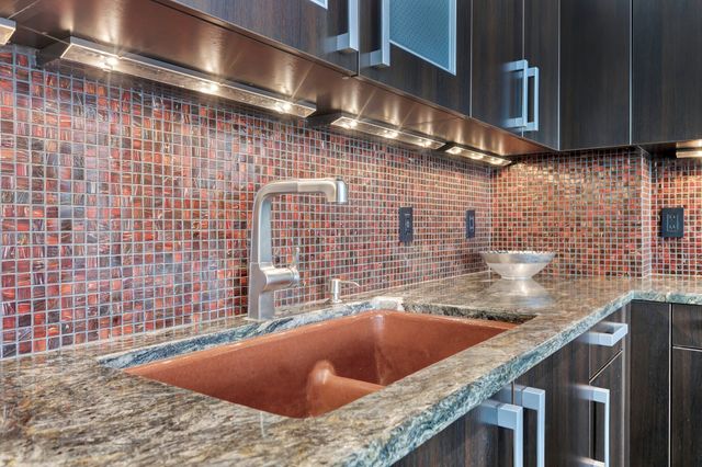 600 12th Ave S Apt 1509, Nashville, TN 37203