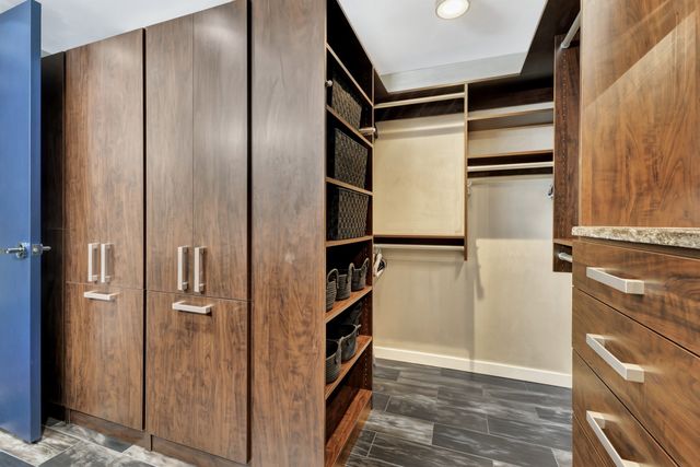 600 12th Ave S Apt 1509, Nashville, TN 37203
