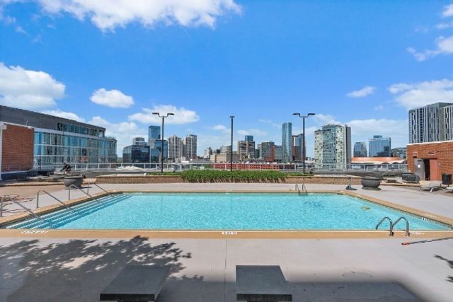 600 12th Ave S Apt 1509, Nashville, TN 37203