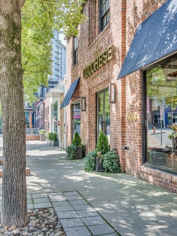 600 12th Ave S Apt 1509, Nashville, TN 37203