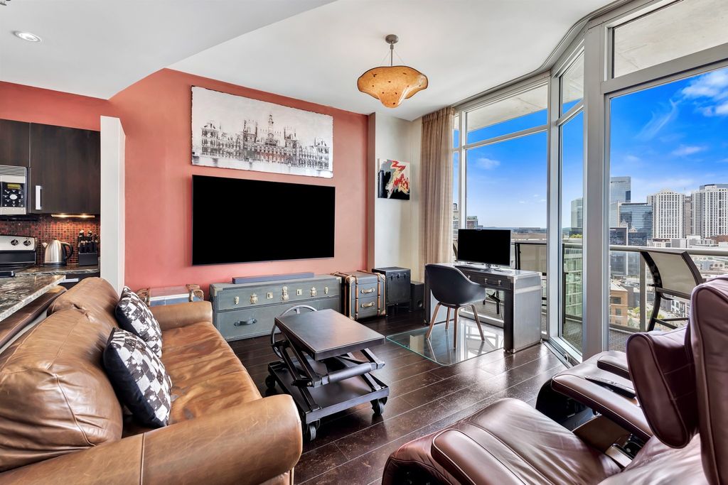 600 12th Ave S Apt 1509, Nashville, TN 37203