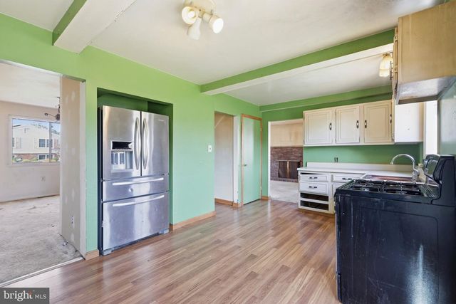 336 CARSON AVE, Gibbstown, NJ 08027