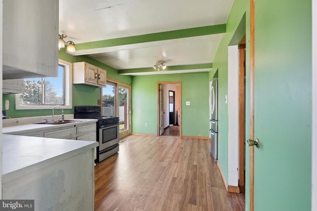 336 CARSON AVE, Gibbstown, NJ 08027