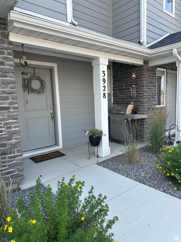 3928 COUGAR LN, Eagle Mountain, UT 84005