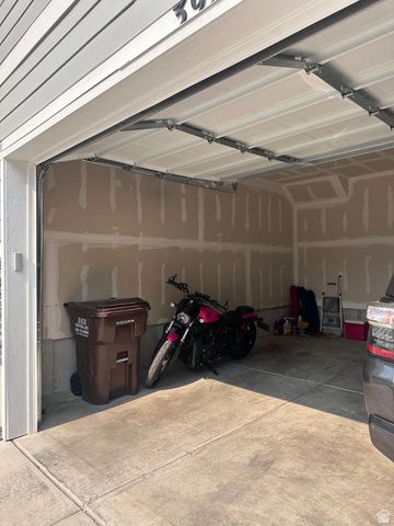 3928 COUGAR LN, Eagle Mountain, UT 84005