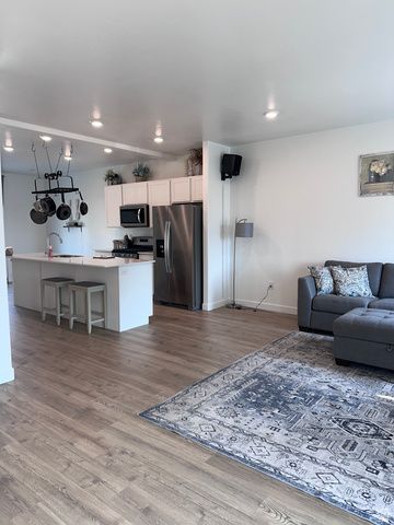 3928 COUGAR LN, Eagle Mountain, UT 84005